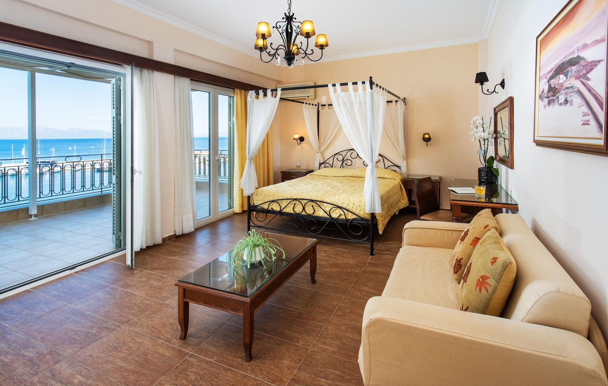 Pantheon City Hotel Gythio Extérieur photo