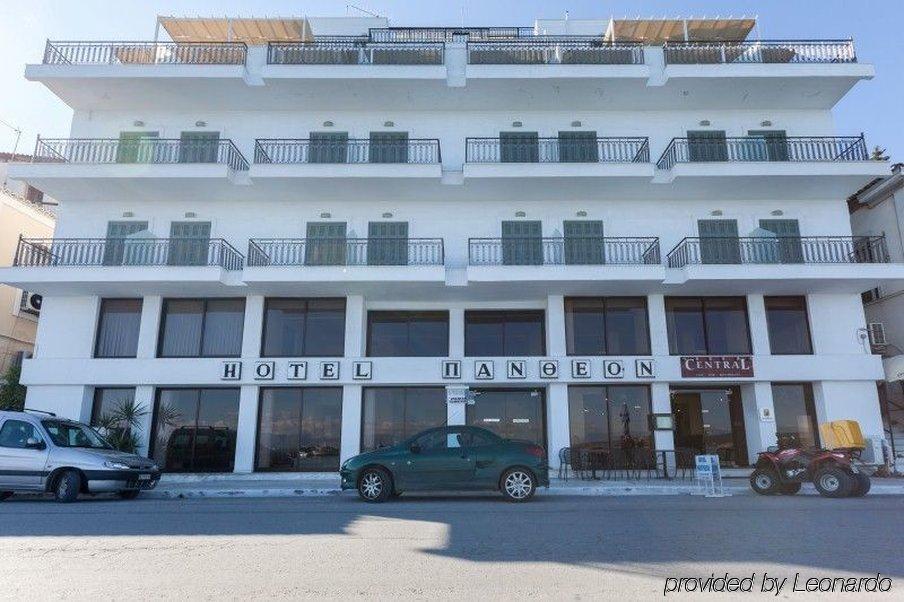 Pantheon City Hotel Gythio Extérieur photo